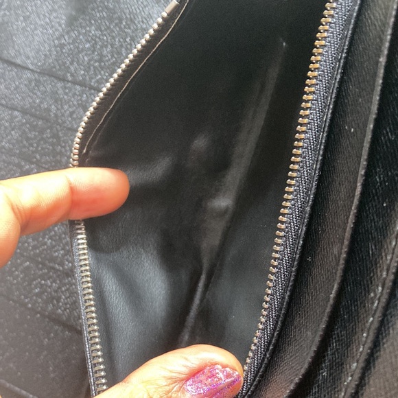 Authentic LOuis Vuitton Organizer - Picture 14 of 16